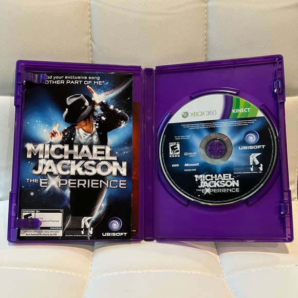 Xbox controller, chatpad (no cables) & 4 kinect CDs, same or next day shipping - Picture 4 of 7